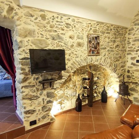 דירות Rocchetta Nervina Casa Bertagna מראה חיצוני תמונה